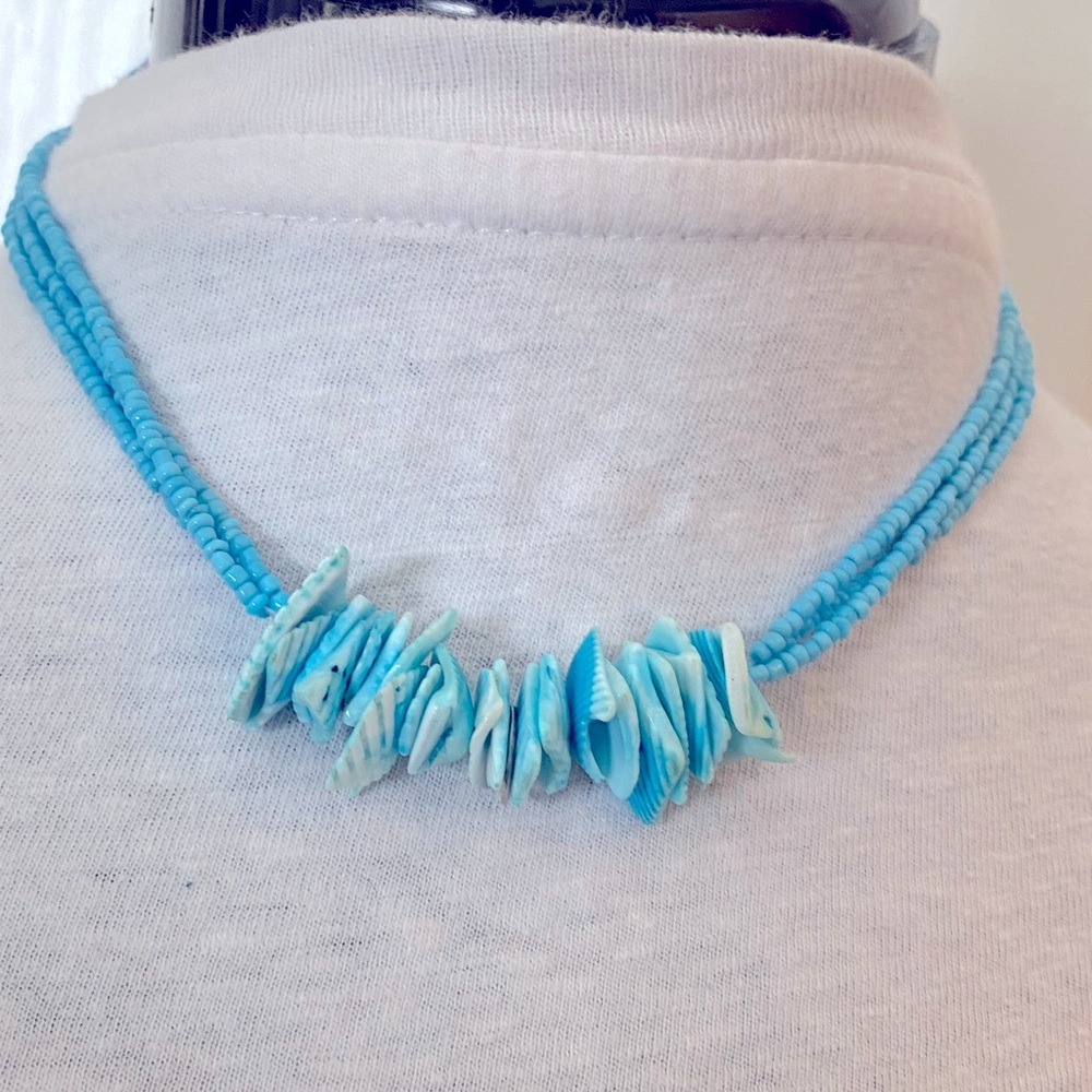 18 inch Turquoise Beads and Shells Necklace